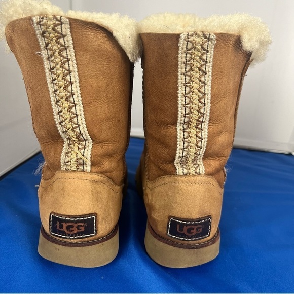UGG leather sheepskin pull on winter boots women’s size 6 - Picture 5 of 7